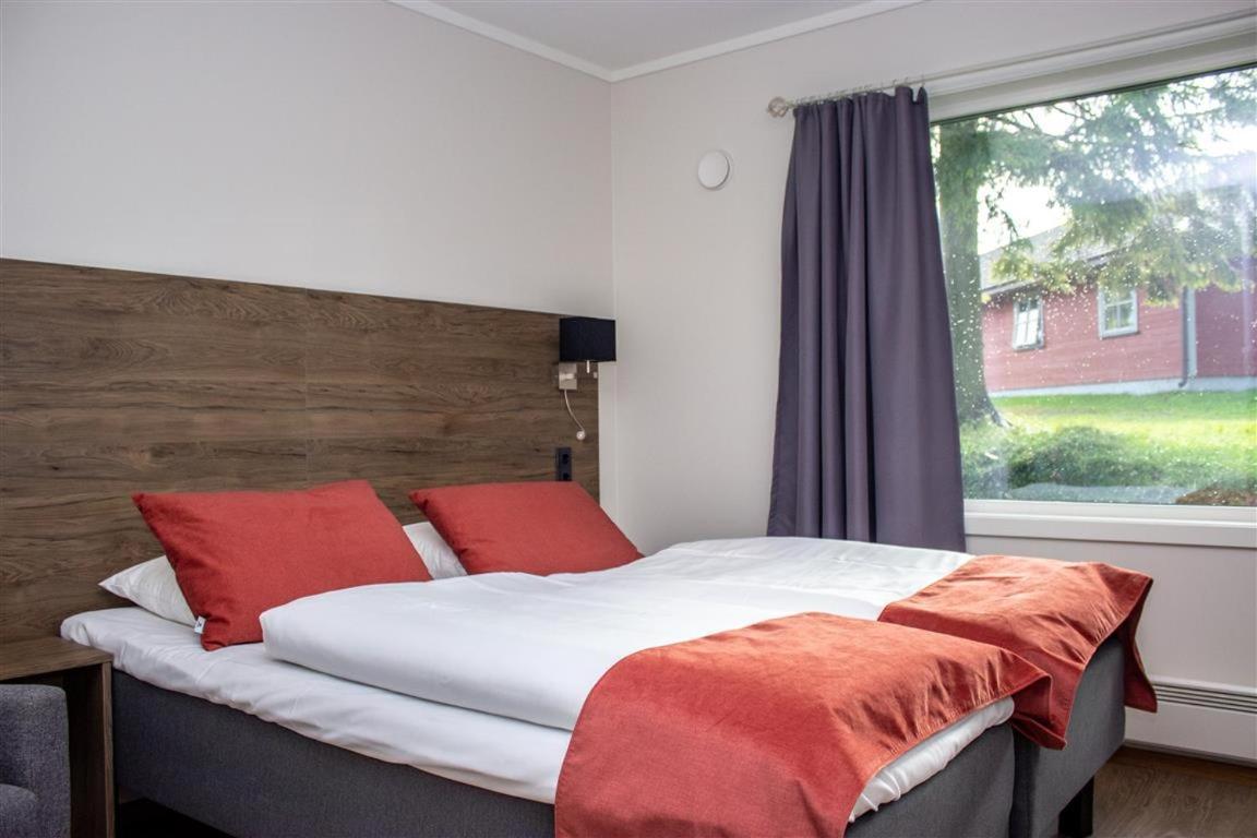 סקיאן Hotell Fritidsparken מראה חיצוני תמונה
