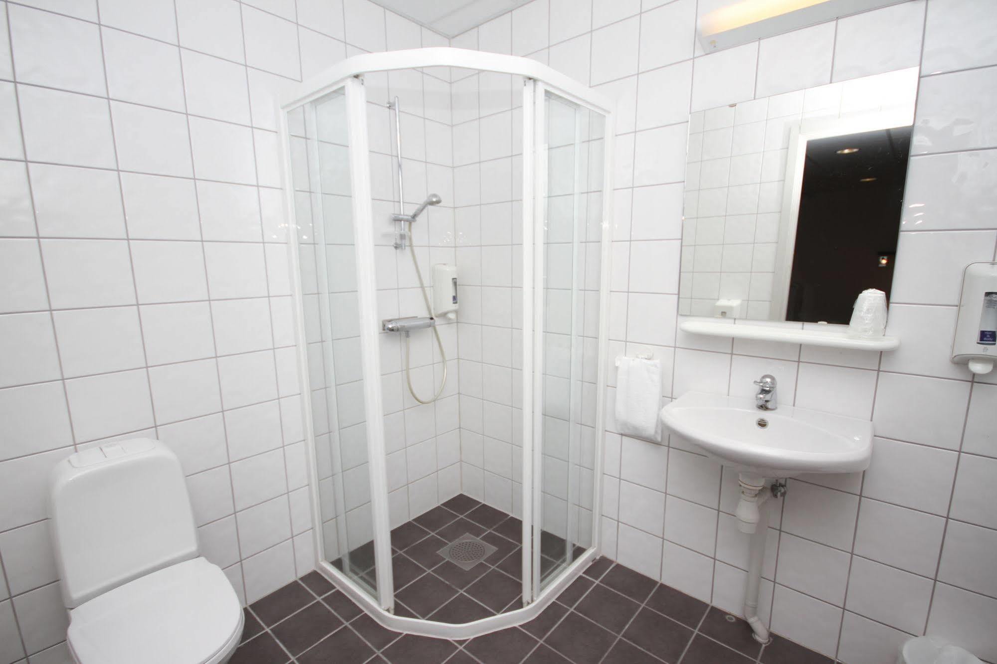 סקיאן Hotell Fritidsparken מראה חיצוני תמונה