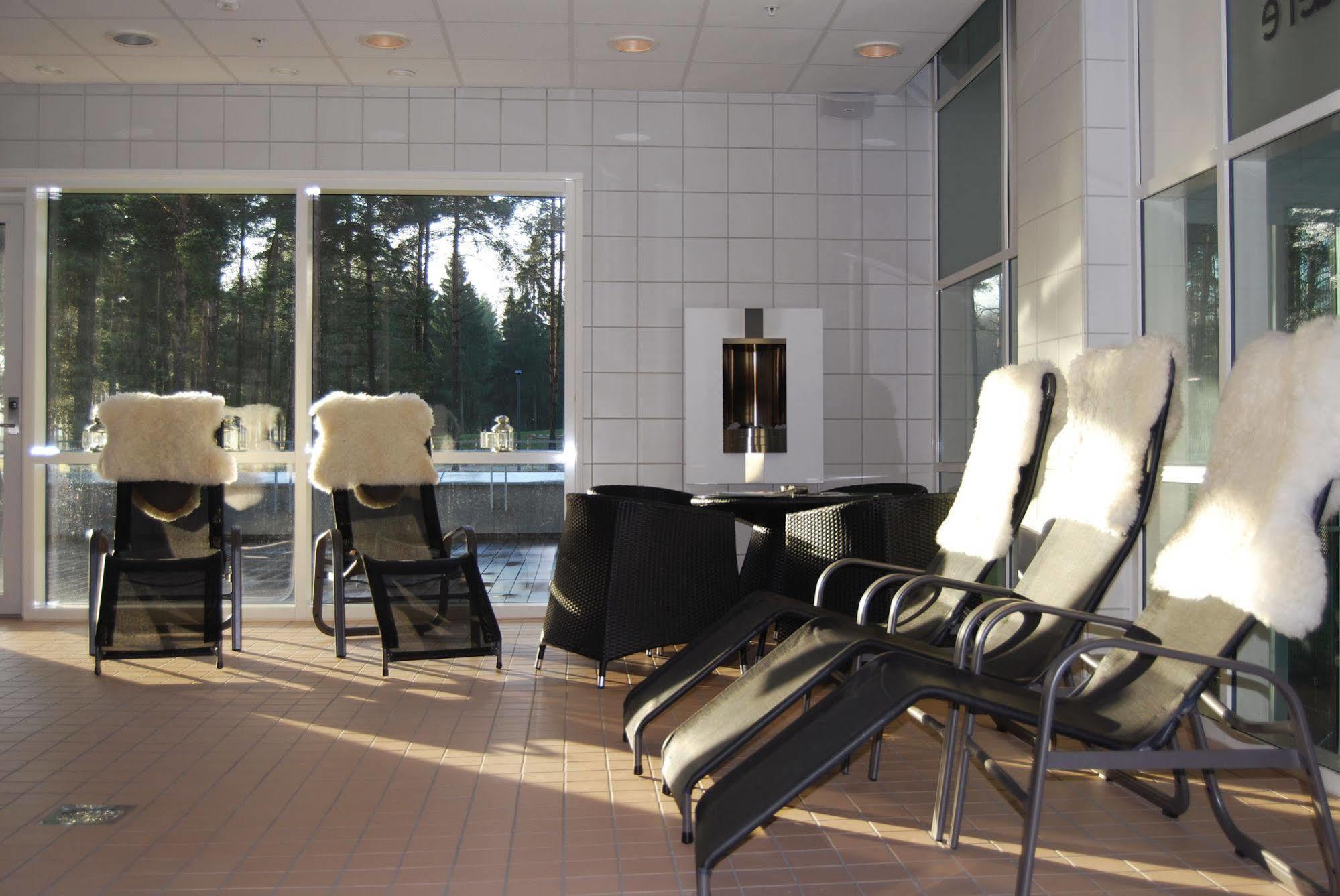 סקיאן Hotell Fritidsparken מראה חיצוני תמונה