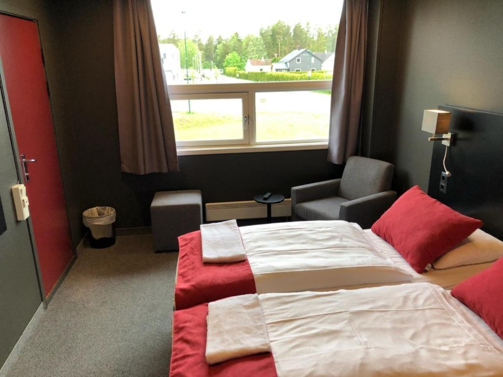 סקיאן Hotell Fritidsparken מראה חיצוני תמונה